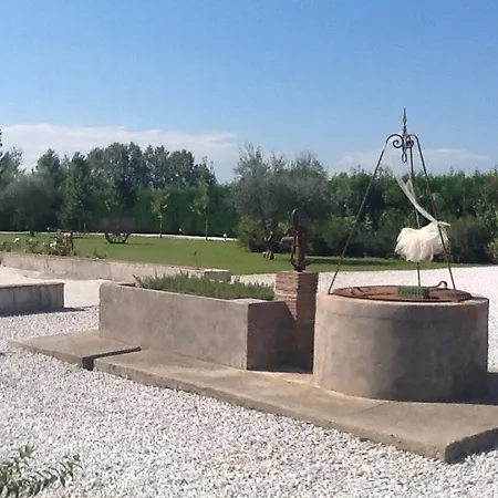 La Casa Rossa Nocleg ze śniadaniem